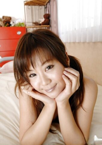 Cute asian babe with bushy muff slipping off her underwear
