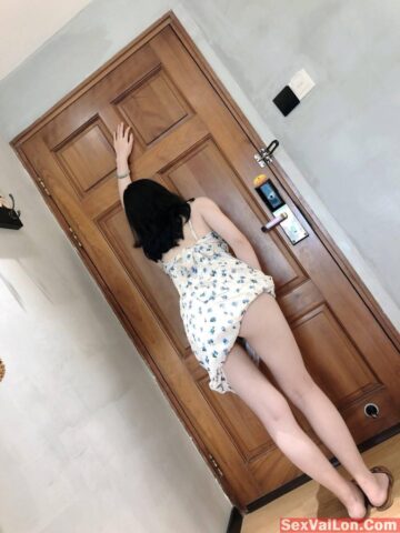 Mời anh vào phòng em sẽ đưa anh vào tròng Mời anh vào phòng em sẽ đưa anh vào tròng