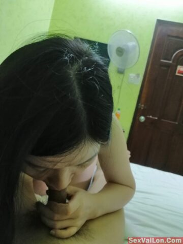 Thiên đường hạnh phúc nằm giữa hai chân em đây Thiên đường hạnh phúc nằm giữa hai chân em đây