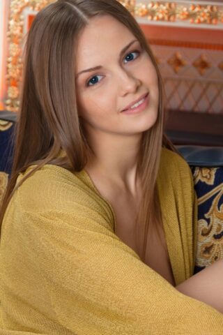 46320643_007_d353 Beautiful babe Leanisa shows her round ass and her shaved pussy
