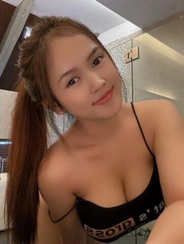 62081660_005_661b Pretty OnlyFans cam babe Suki Xoxo shows off her big tits & her big ass